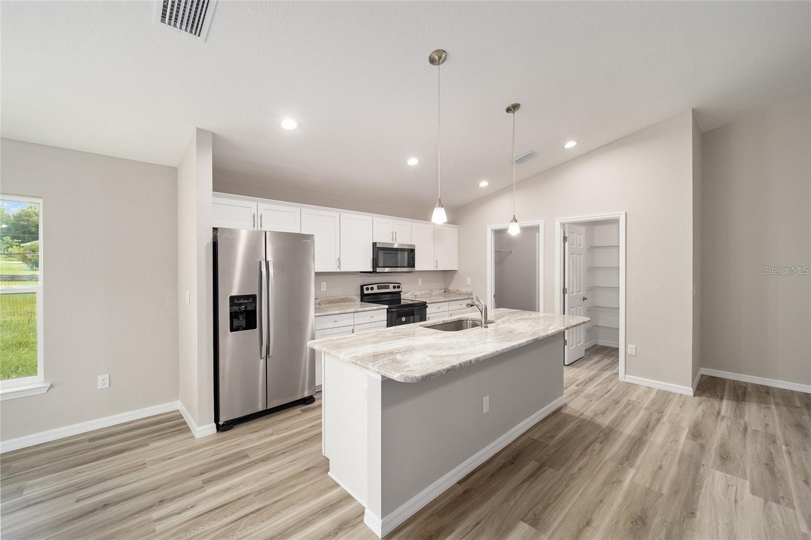 10120 SE 130TH ST, BELLEVIEW, FL, 34420