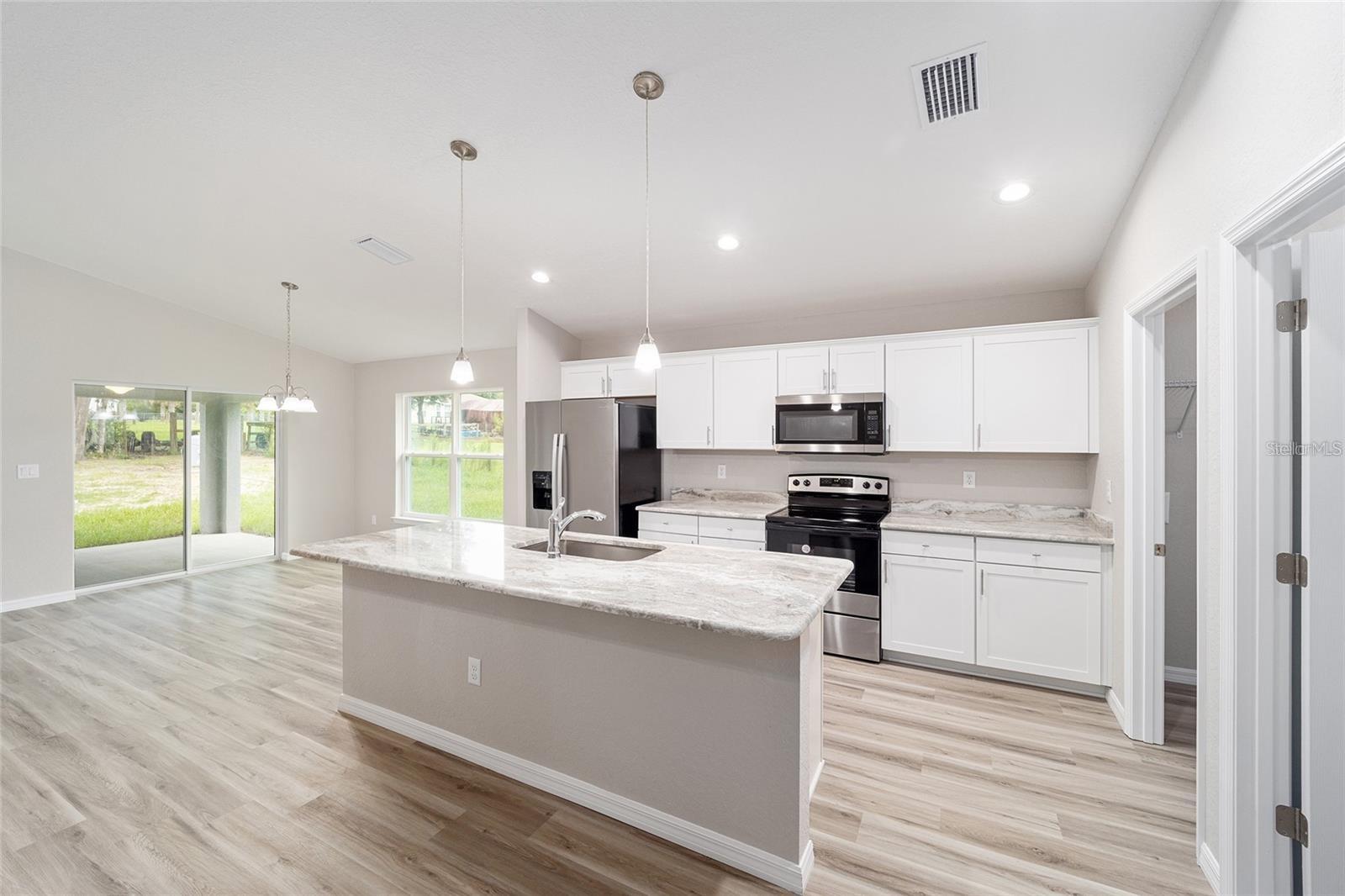 10120 SE 130TH ST, BELLEVIEW, FL, 34420