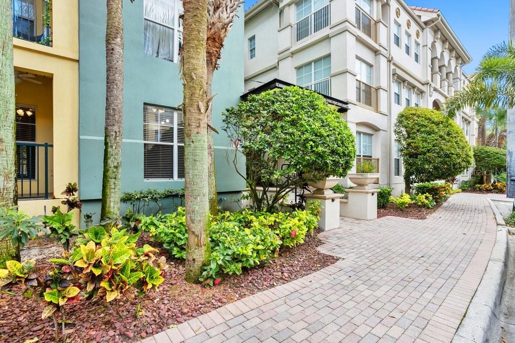 2440 W HORATIO ST #1011, TAMPA, FL, 33609