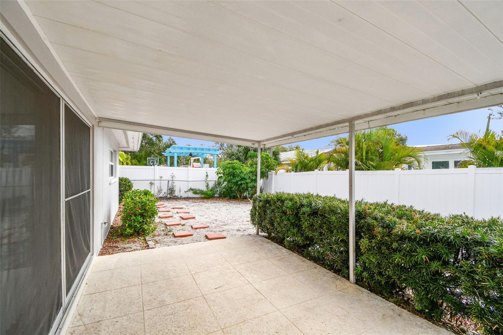 2124 16TH AVE SW, LARGO, FL, 33770