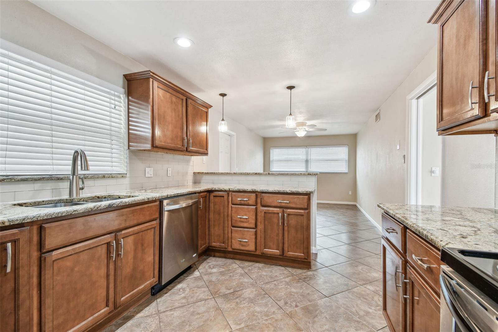 2124 16TH AVE SW, LARGO, FL, 33770