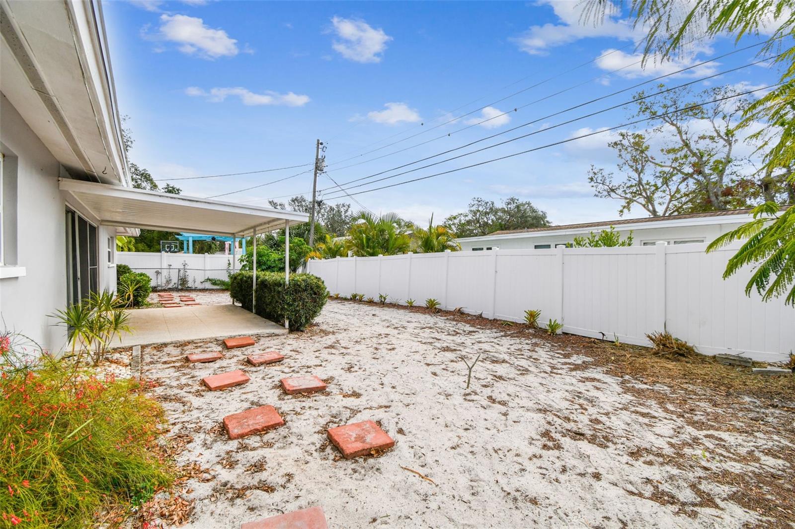 2124 16TH AVE SW, LARGO, FL, 33770