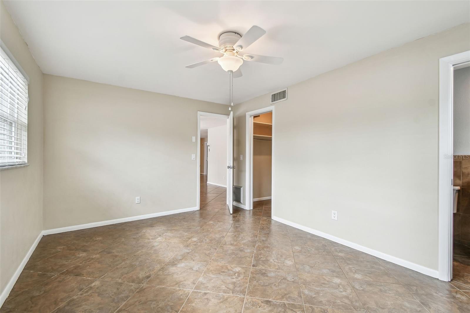 2124 16TH AVE SW, LARGO, FL, 33770