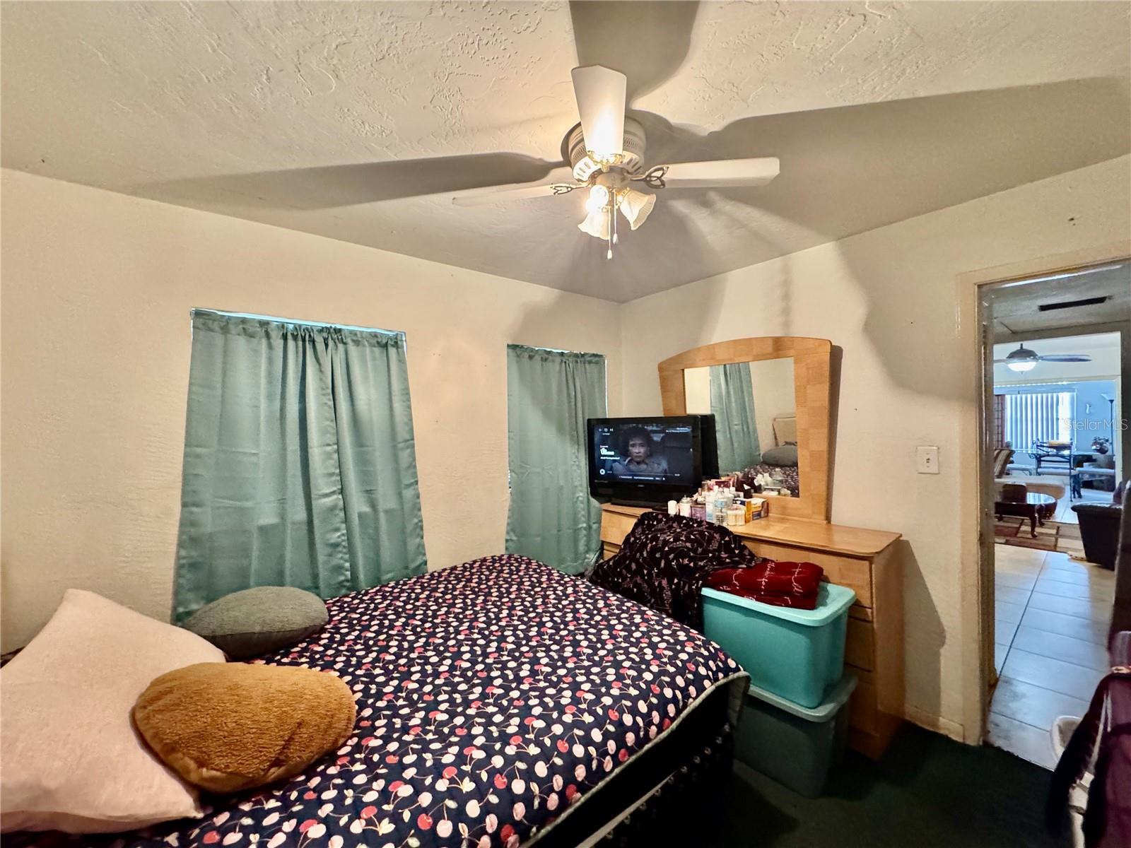 10937 N LANTANA AVE, TAMPA, FL, 33612