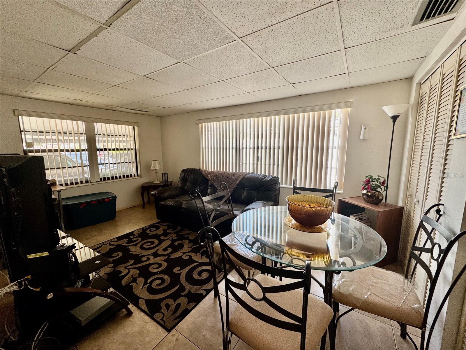 10937 N LANTANA AVE, TAMPA, FL, 33612
