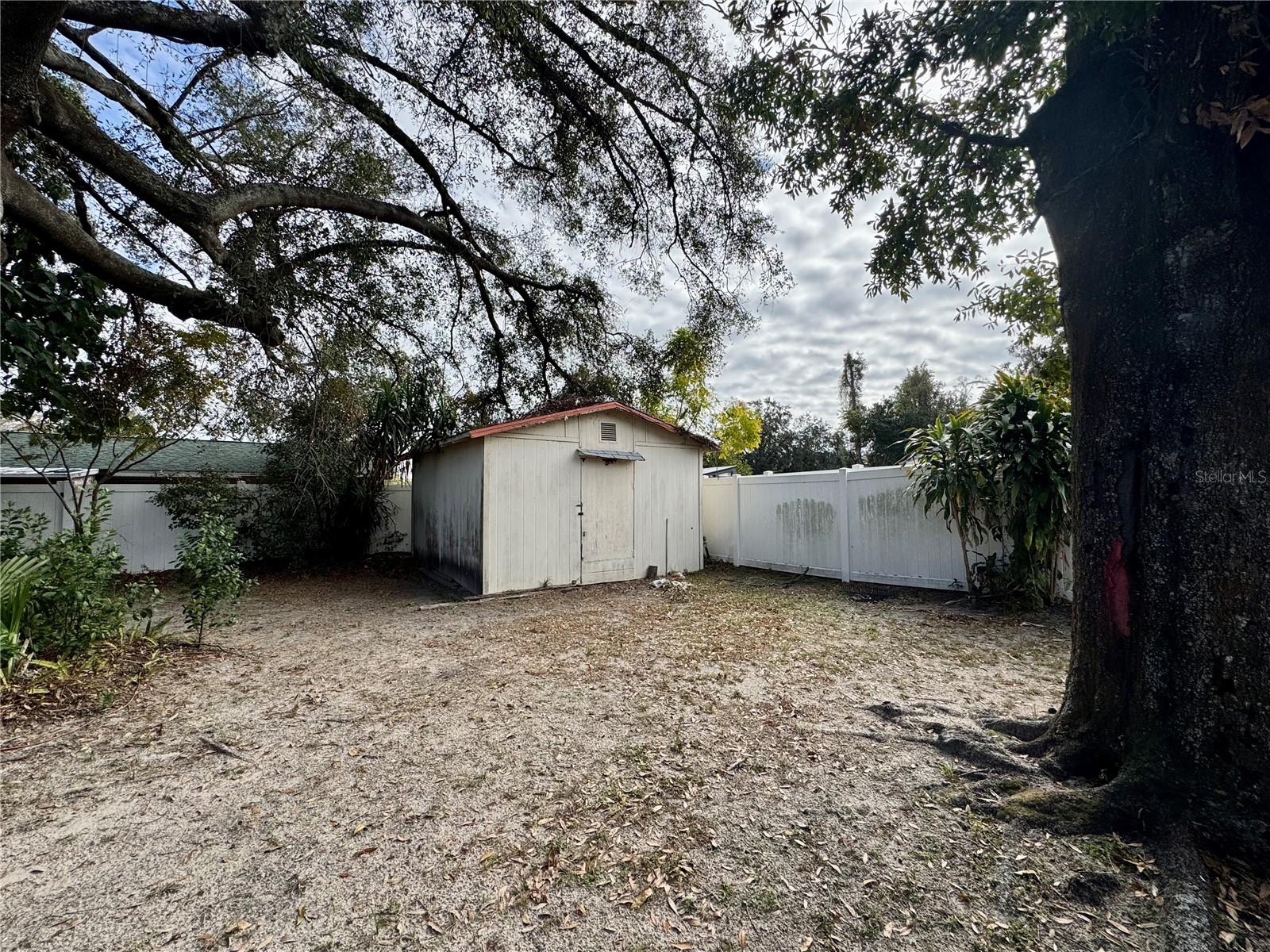 10937 N LANTANA AVE, TAMPA, FL, 33612