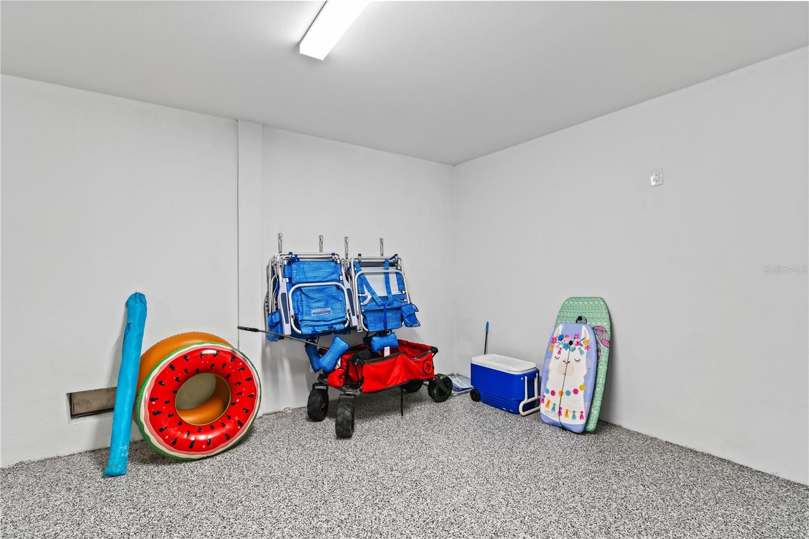 2213 AVENUE B, BRADENTON BEACH, FL, 34217