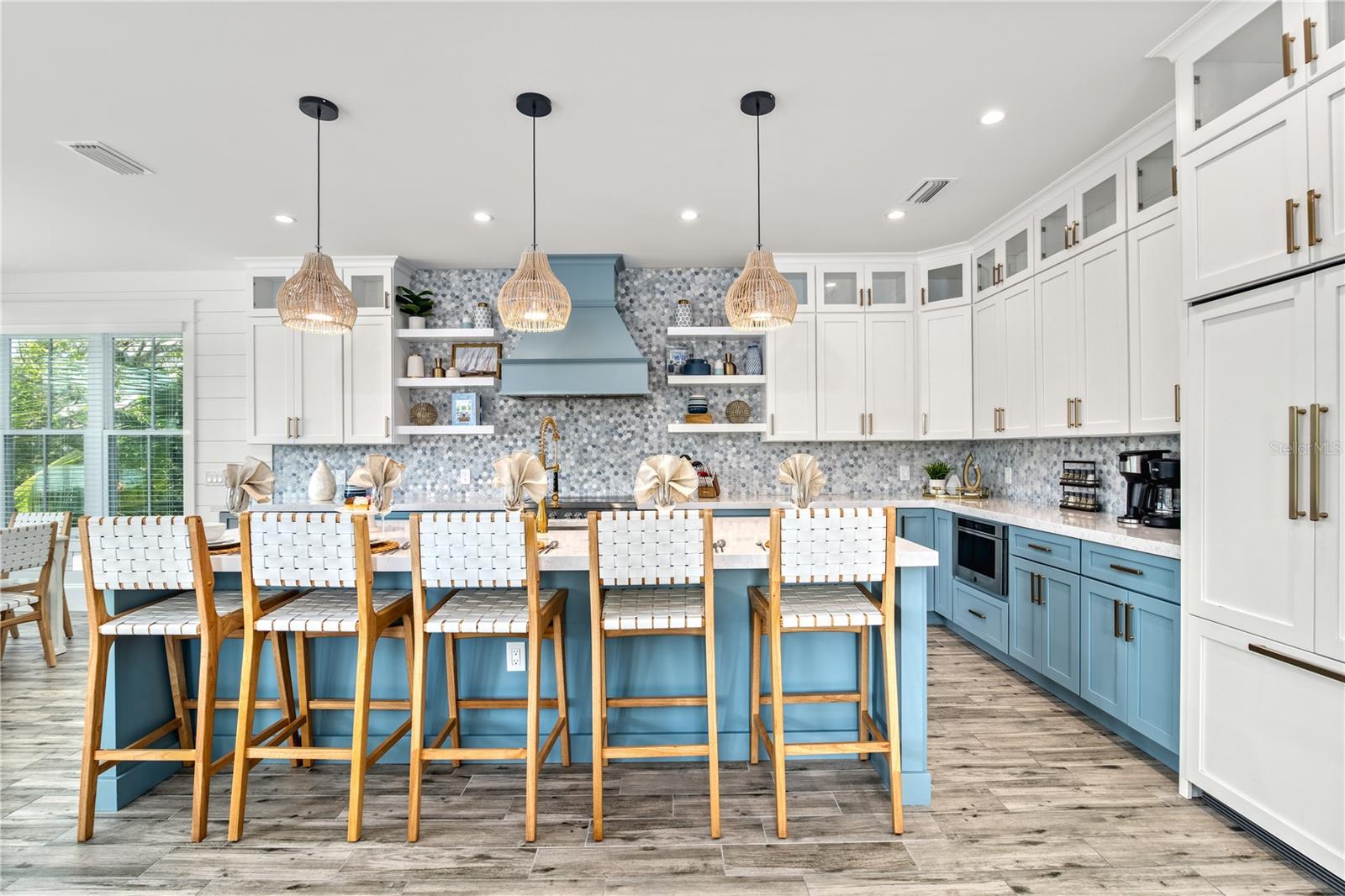 2213 AVENUE B, BRADENTON BEACH, FL, 34217