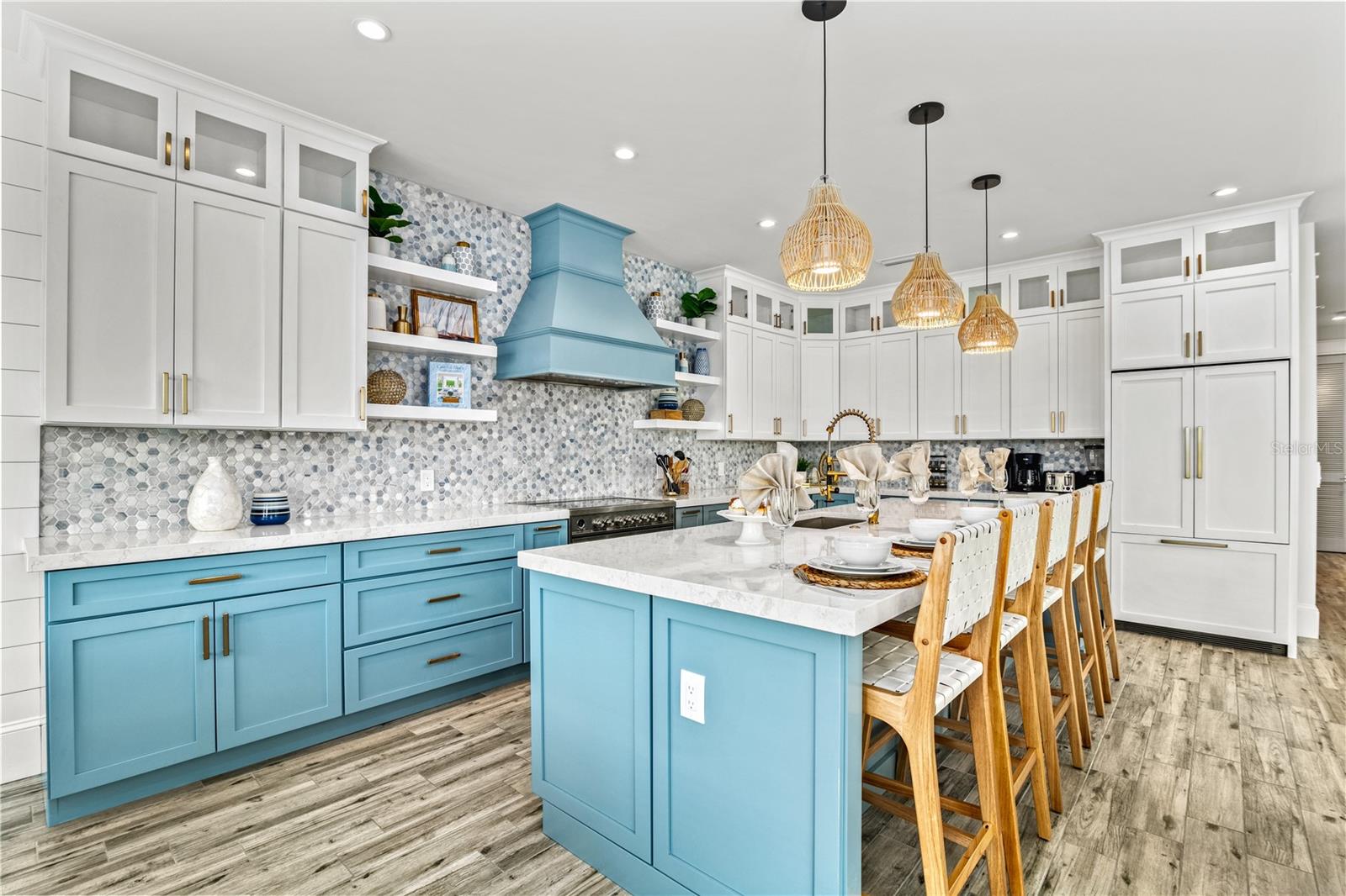 2213 AVENUE B, BRADENTON BEACH, FL, 34217