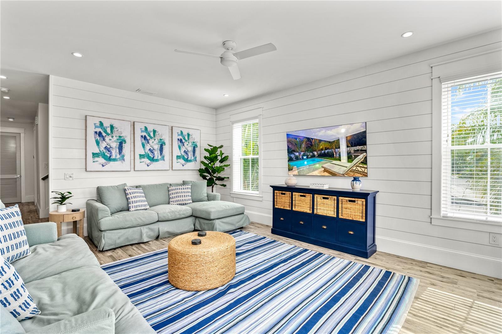 2213 AVENUE B, BRADENTON BEACH, FL, 34217