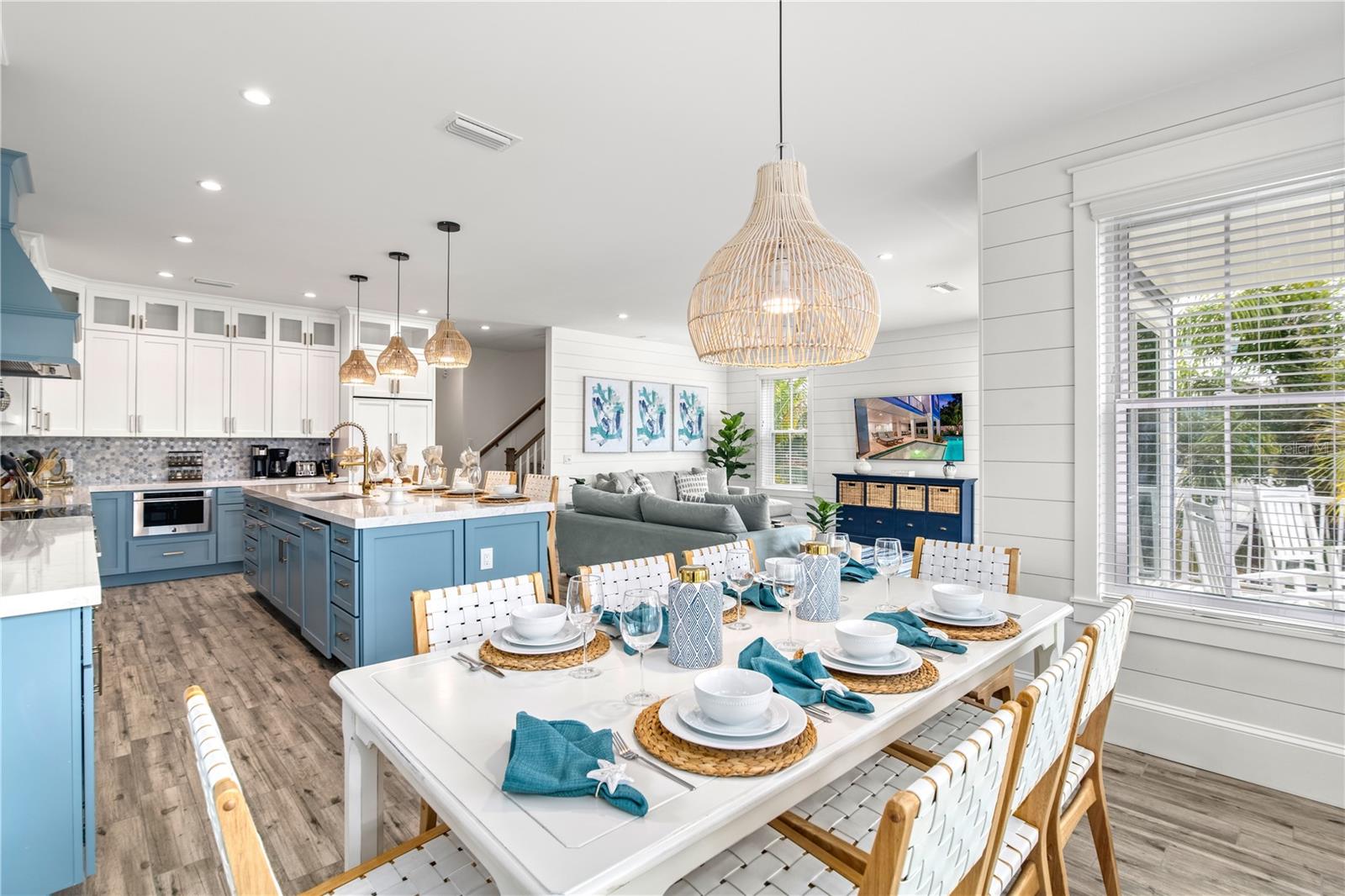 2213 AVENUE B, BRADENTON BEACH, FL, 34217