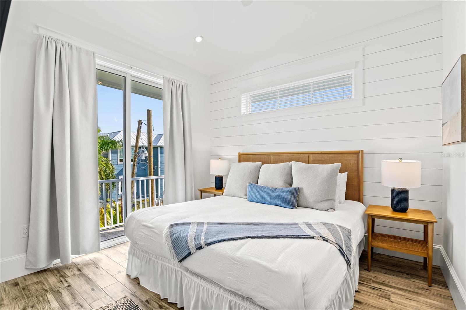 2213 AVENUE B, BRADENTON BEACH, FL, 34217