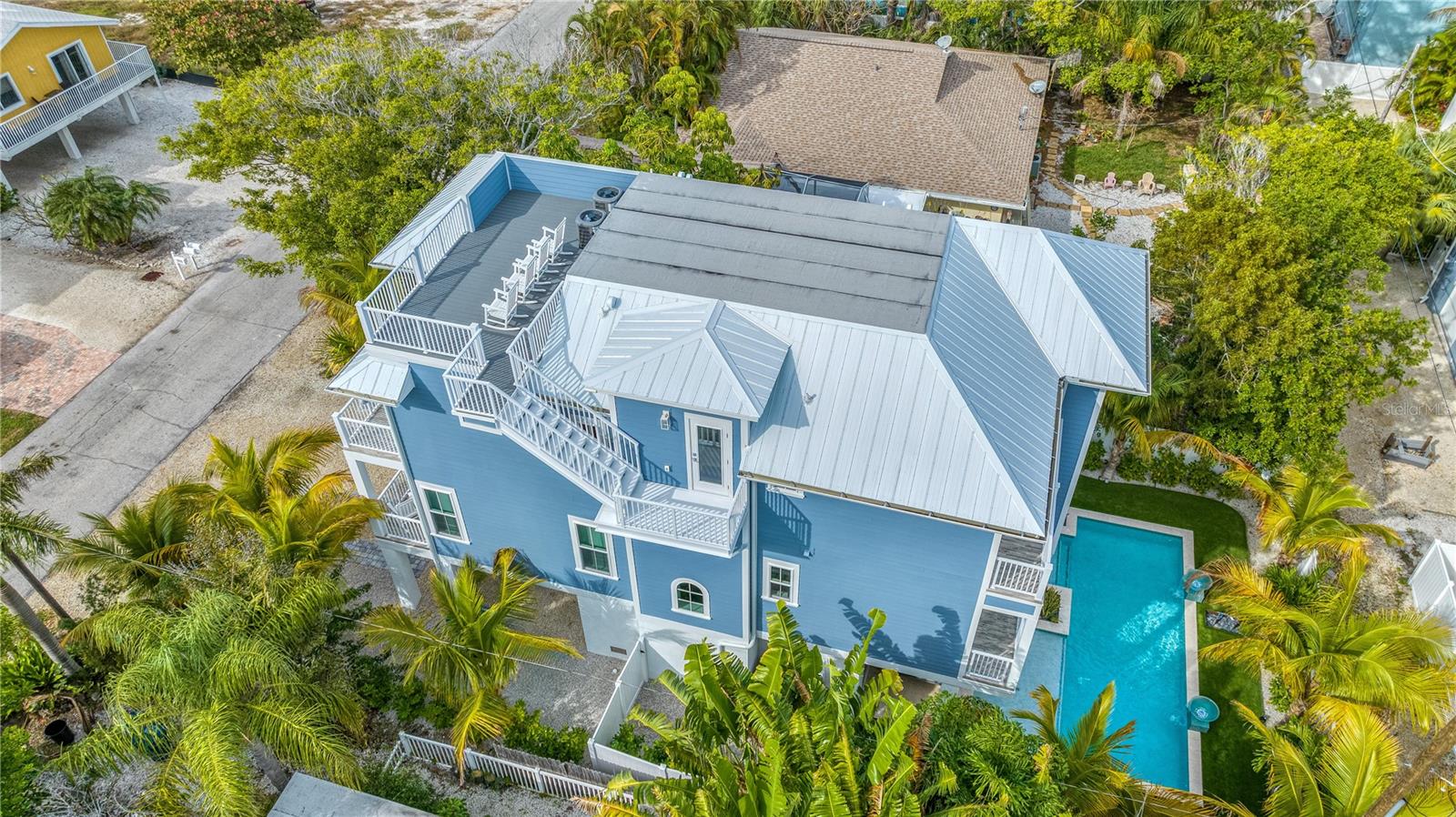 2213 AVENUE B, BRADENTON BEACH, FL, 34217