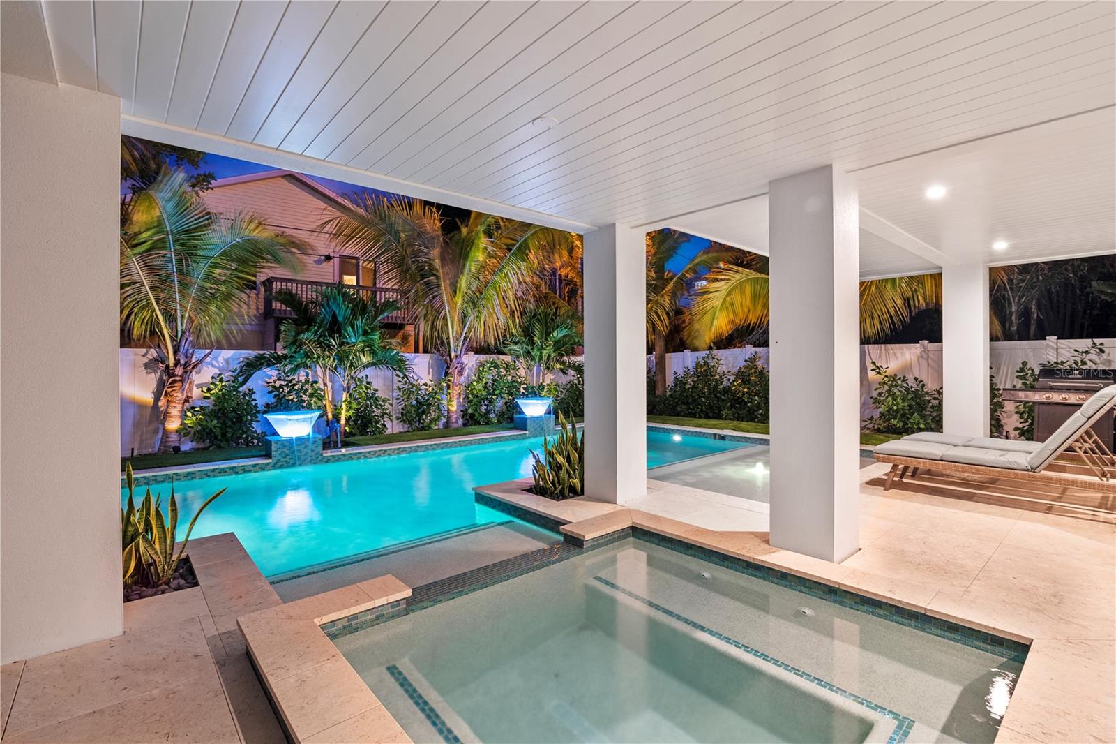 2213 AVENUE B, BRADENTON BEACH, FL, 34217