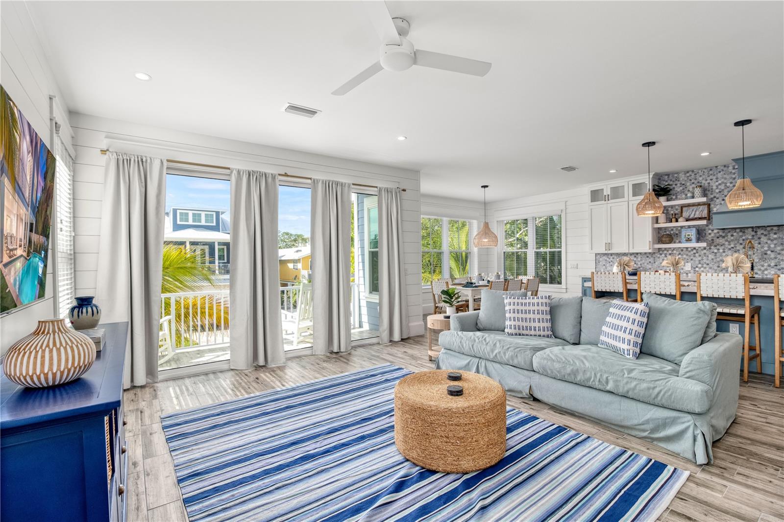 2213 AVENUE B, BRADENTON BEACH, FL, 34217