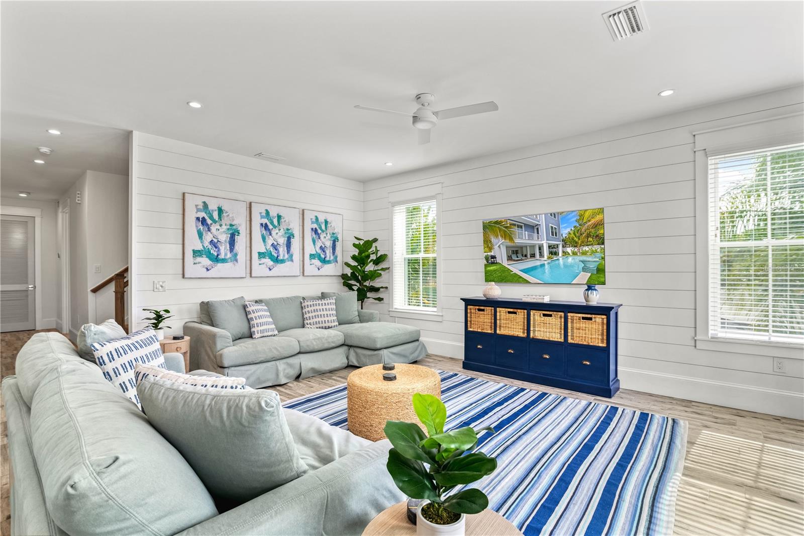 2213 AVENUE B, BRADENTON BEACH, FL, 34217