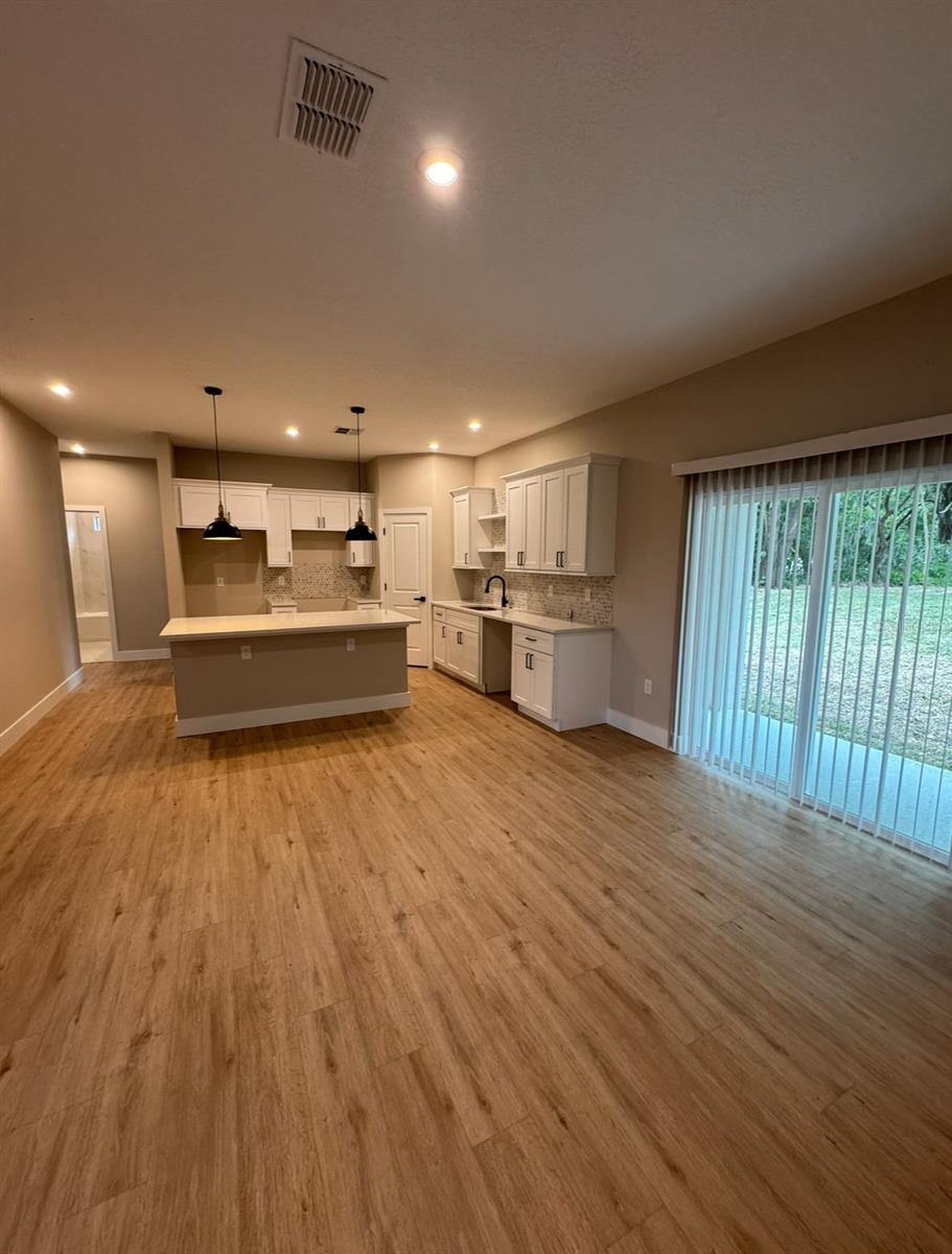 116 E CLEVELAND ST, APOPKA, FL, 32703