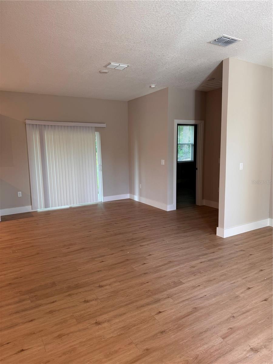 116 E CLEVELAND ST, APOPKA, FL, 32703