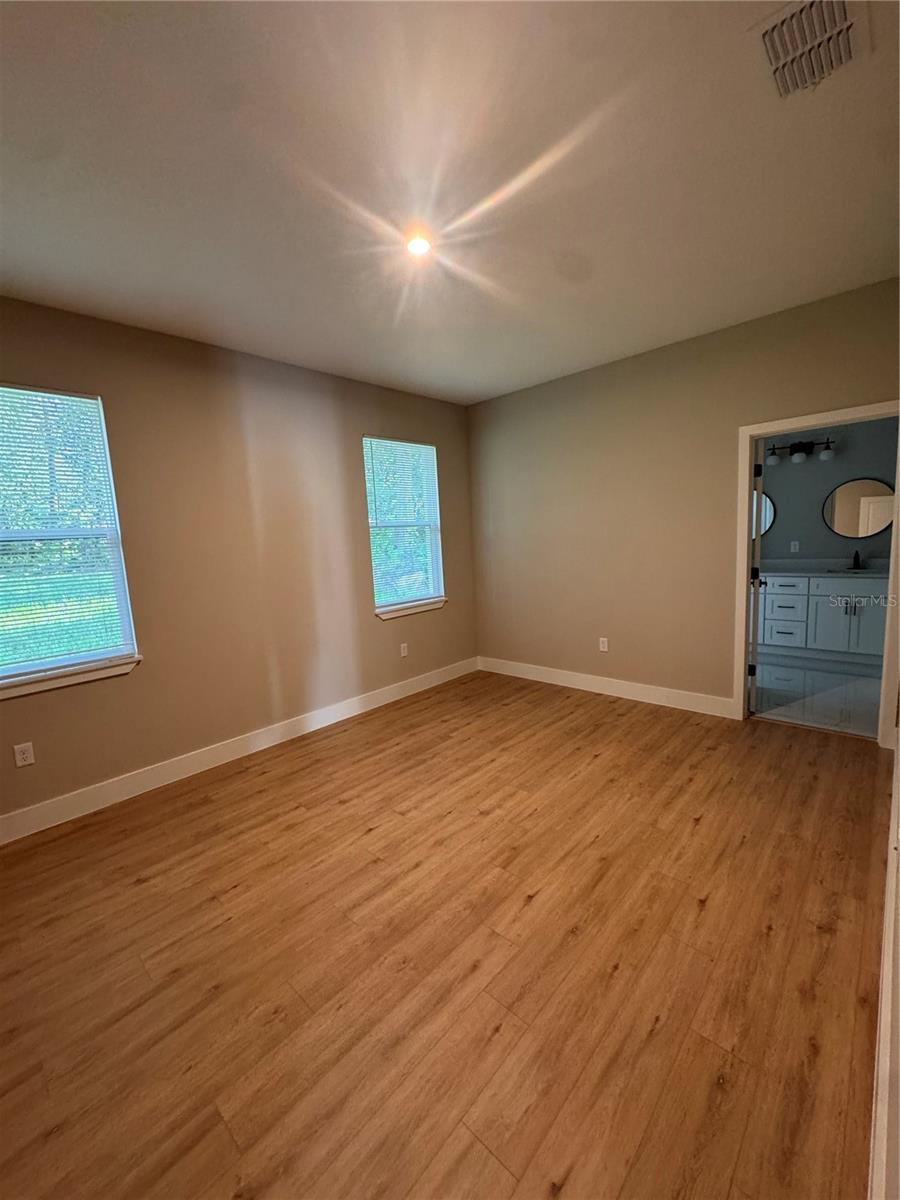 116 E CLEVELAND ST, APOPKA, FL, 32703