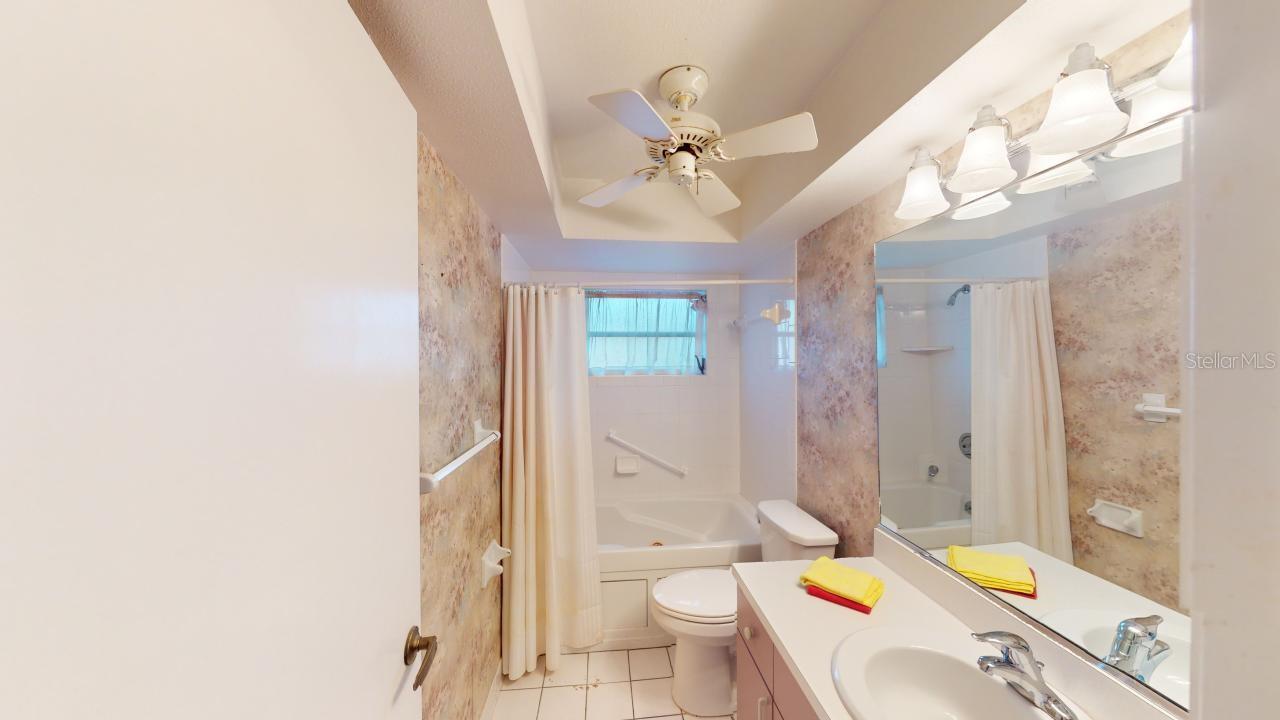 2275 PINE VIEW CIR, SARASOTA, FL, 34231