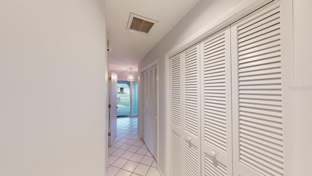 2275 PINE VIEW CIR, SARASOTA, FL, 34231