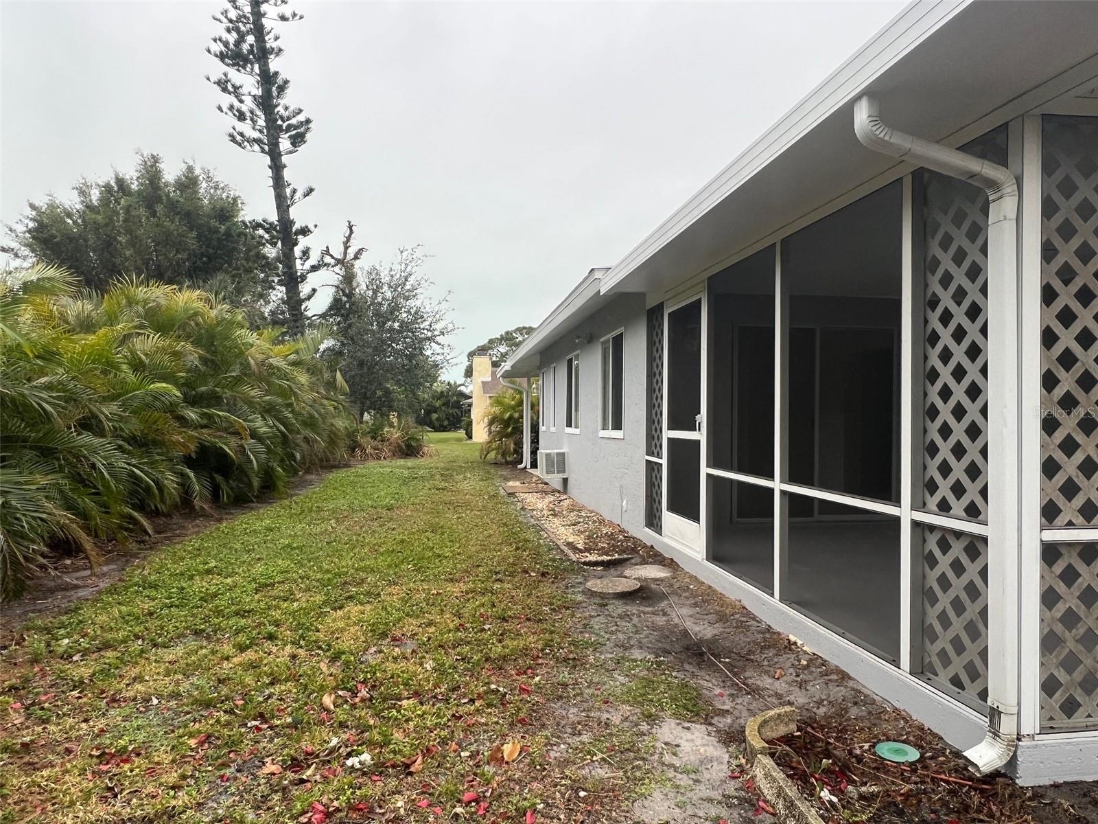 2275 PINE VIEW CIR, SARASOTA, FL, 34231