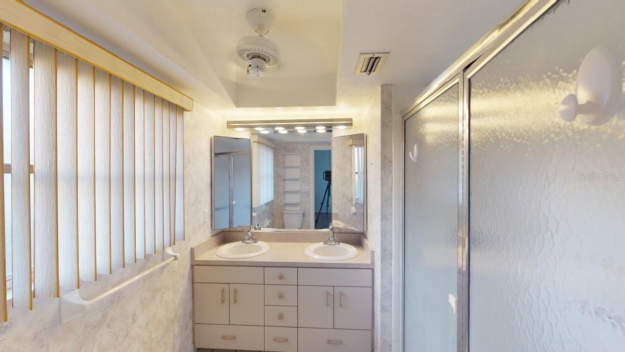 2275 PINE VIEW CIR, SARASOTA, FL, 34231