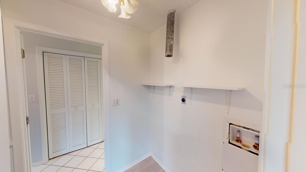 2275 PINE VIEW CIR, SARASOTA, FL, 34231