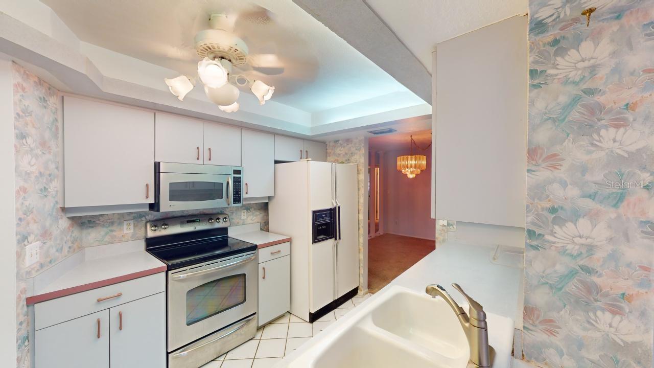 2275 PINE VIEW CIR, SARASOTA, FL, 34231
