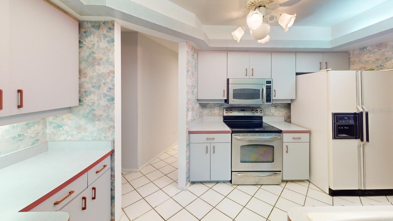 2275 PINE VIEW CIR, SARASOTA, FL, 34231