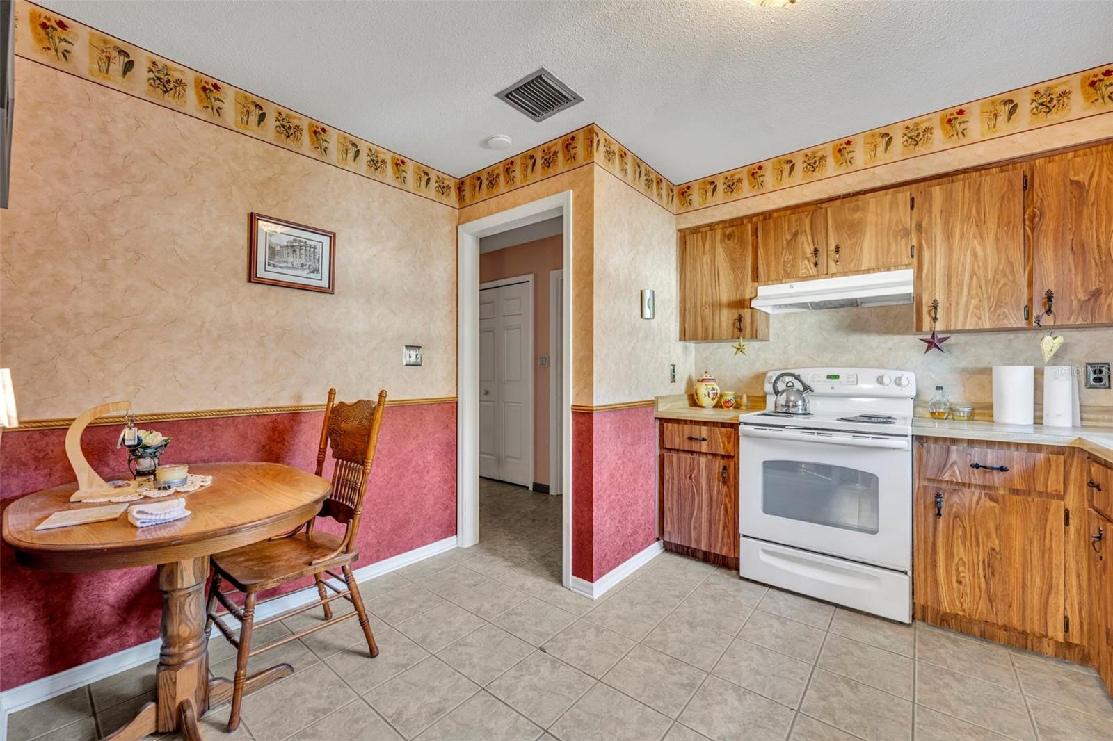 1101 LANTANA DR, EUSTIS, FL, 32726