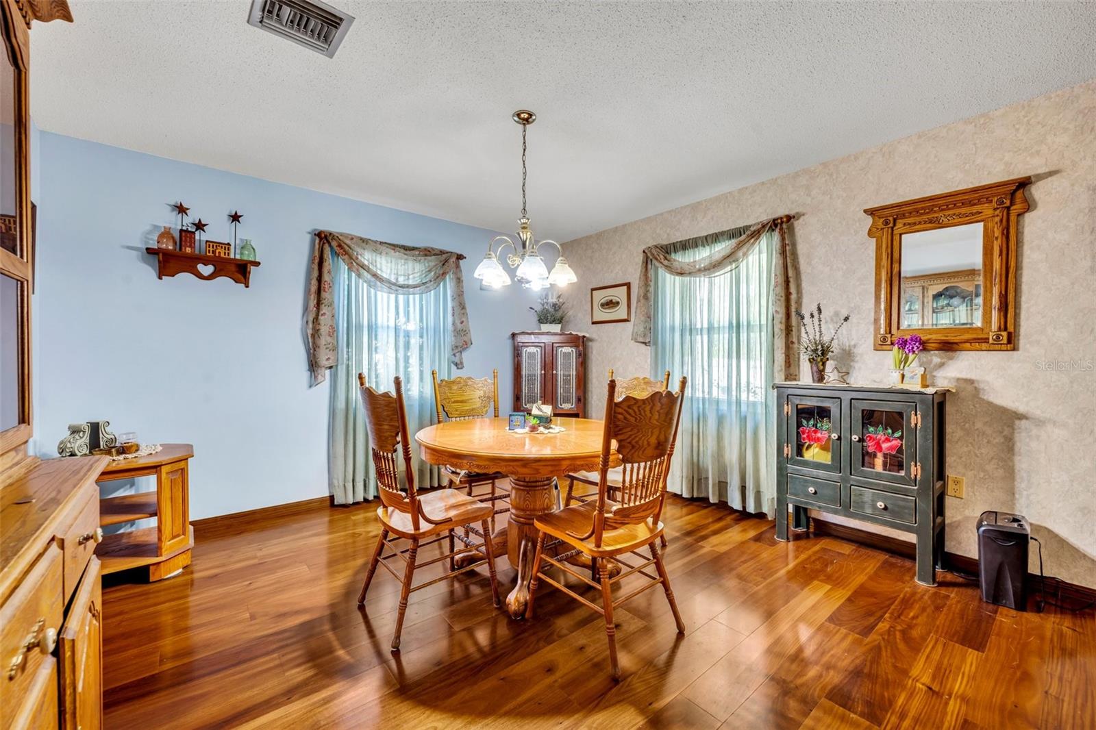 1101 LANTANA DR, EUSTIS, FL, 32726