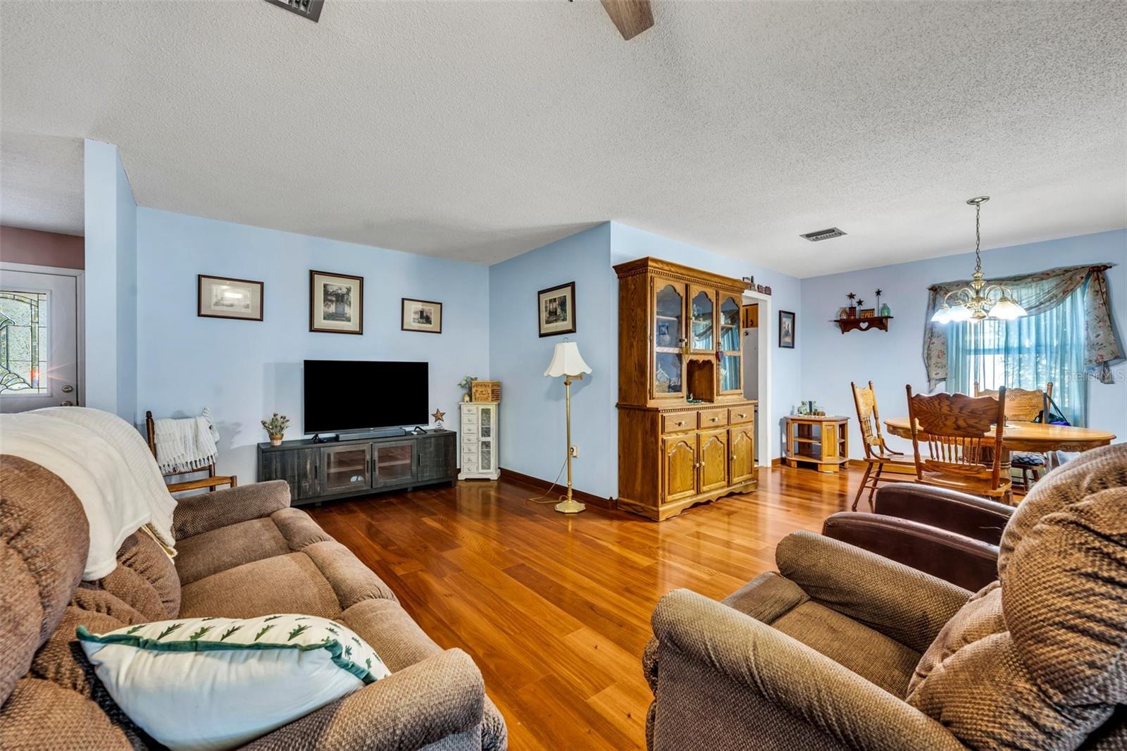 1101 LANTANA DR, EUSTIS, FL, 32726
