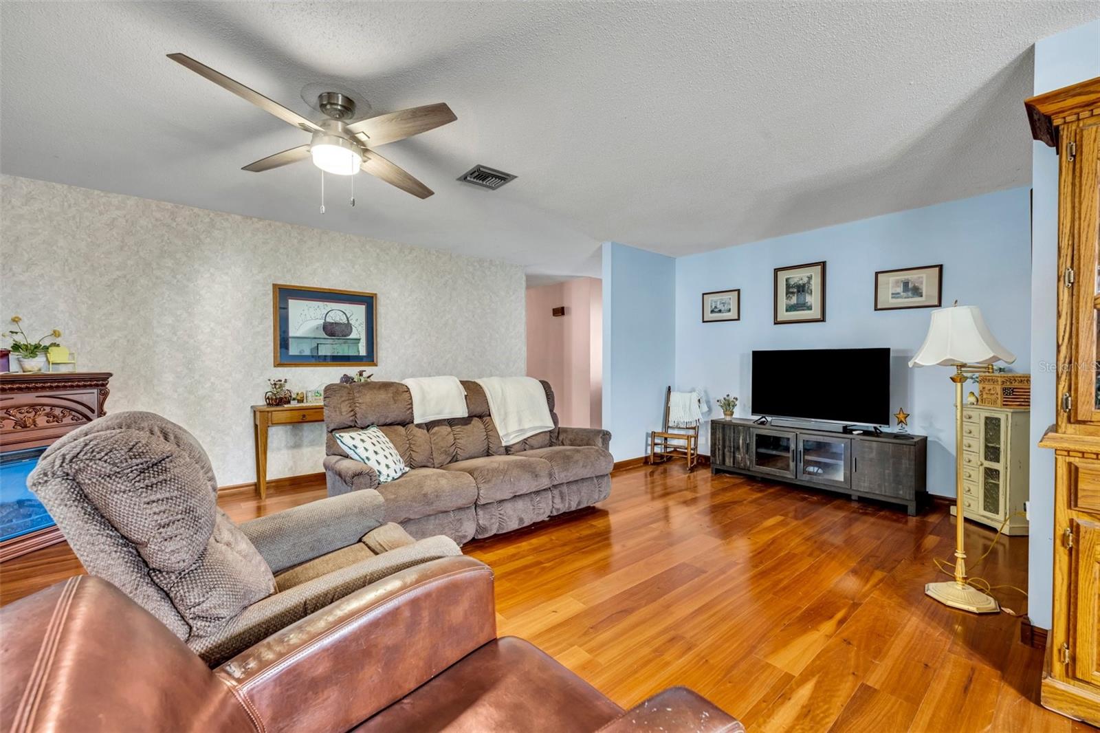 1101 LANTANA DR, EUSTIS, FL, 32726