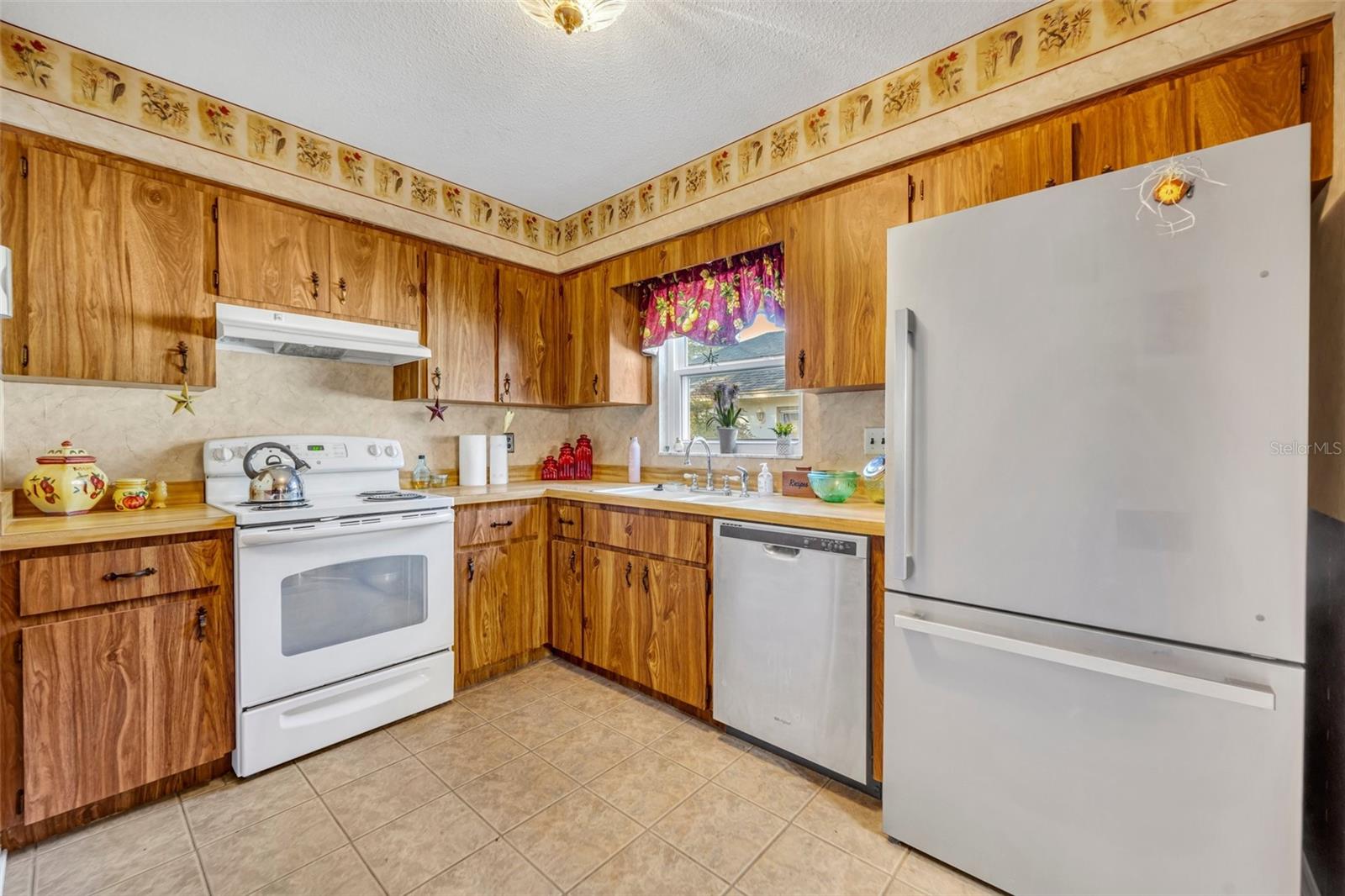 1101 LANTANA DR, EUSTIS, FL, 32726