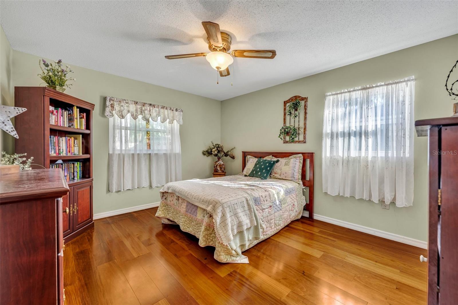 1101 LANTANA DR, EUSTIS, FL, 32726