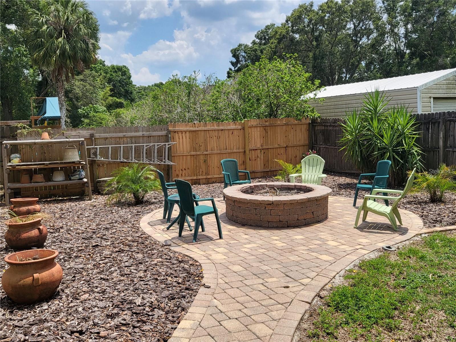2002 CIMMARON RUN DR, VALRICO, FL, 33594