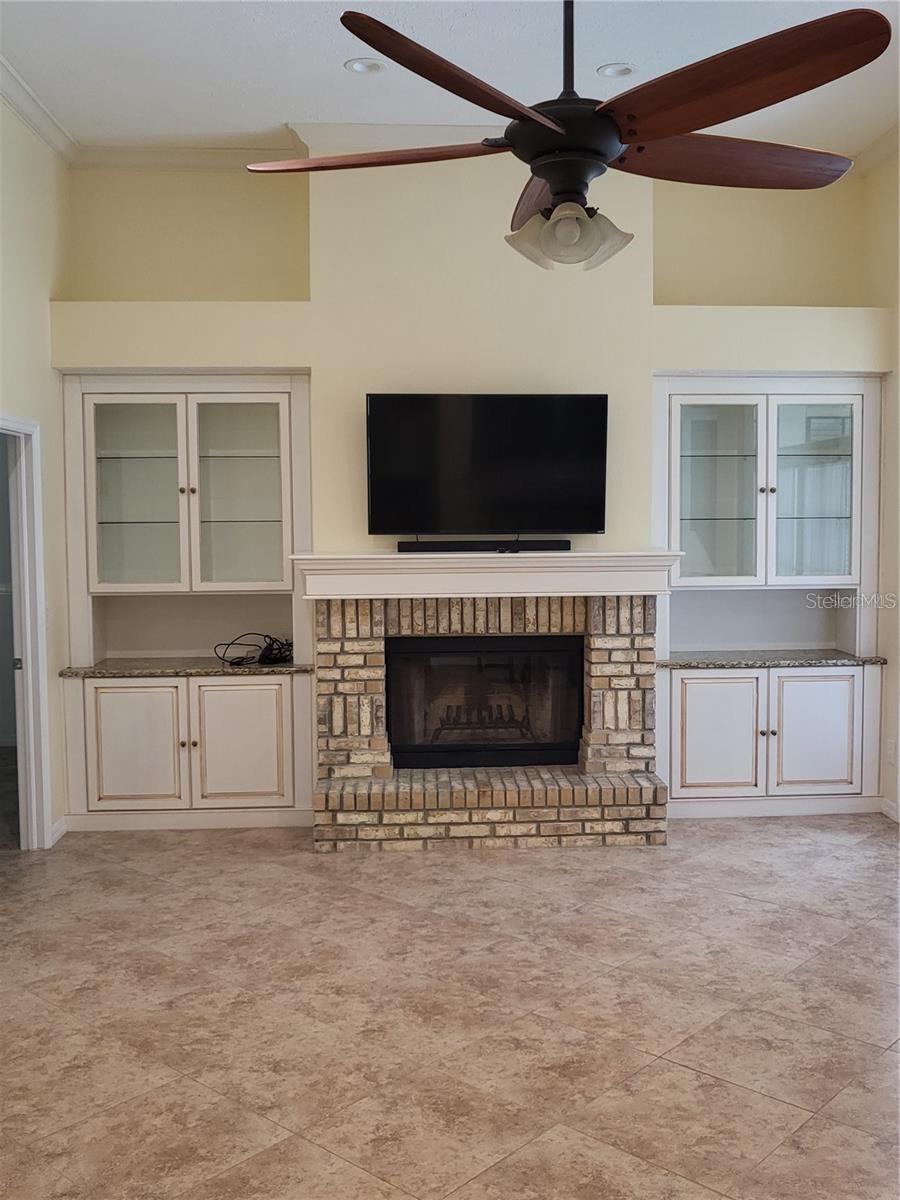2002 CIMMARON RUN DR, VALRICO, FL, 33594