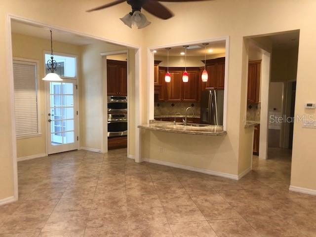 2002 CIMMARON RUN DR, VALRICO, FL, 33594