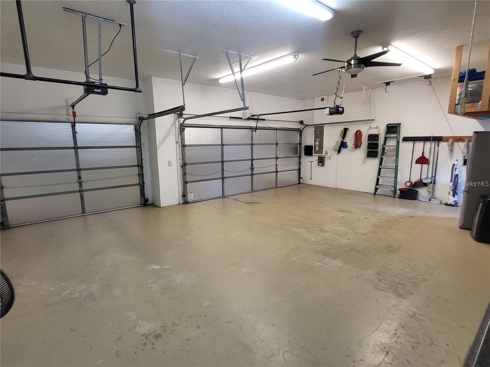 2002 CIMMARON RUN DR, VALRICO, FL, 33594