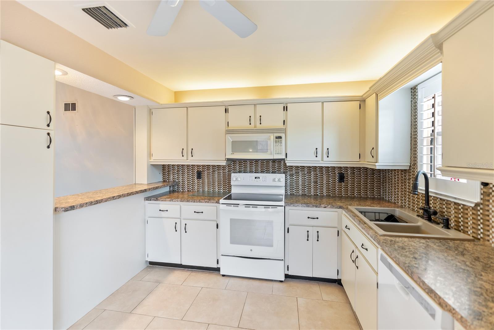 5400 34TH ST W #D12, BRADENTON, FL, 34210