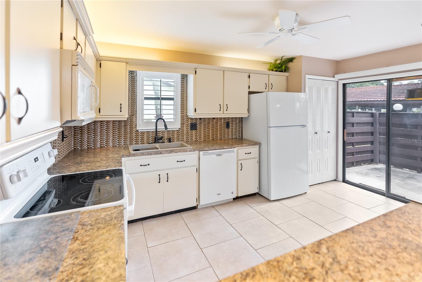 5400 34TH ST W #D12, BRADENTON, FL, 34210