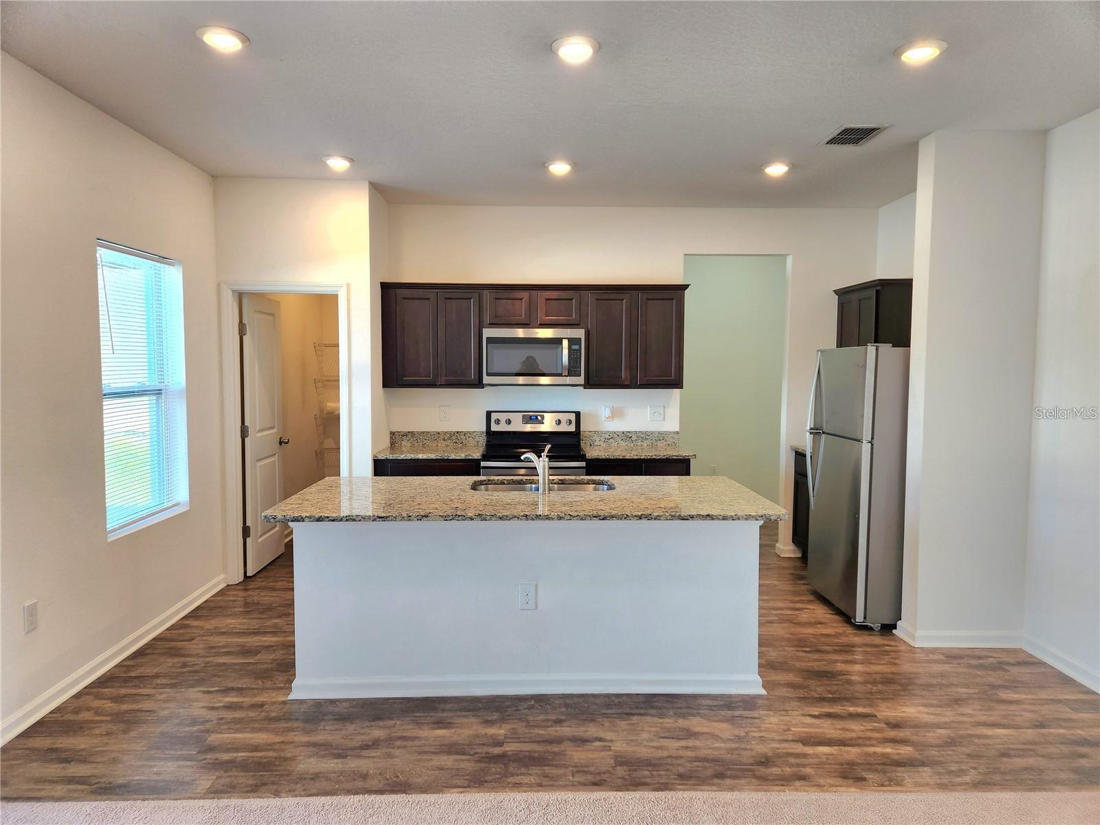 15598 MERLIN AVE, MASCOTTE, FL, 34753