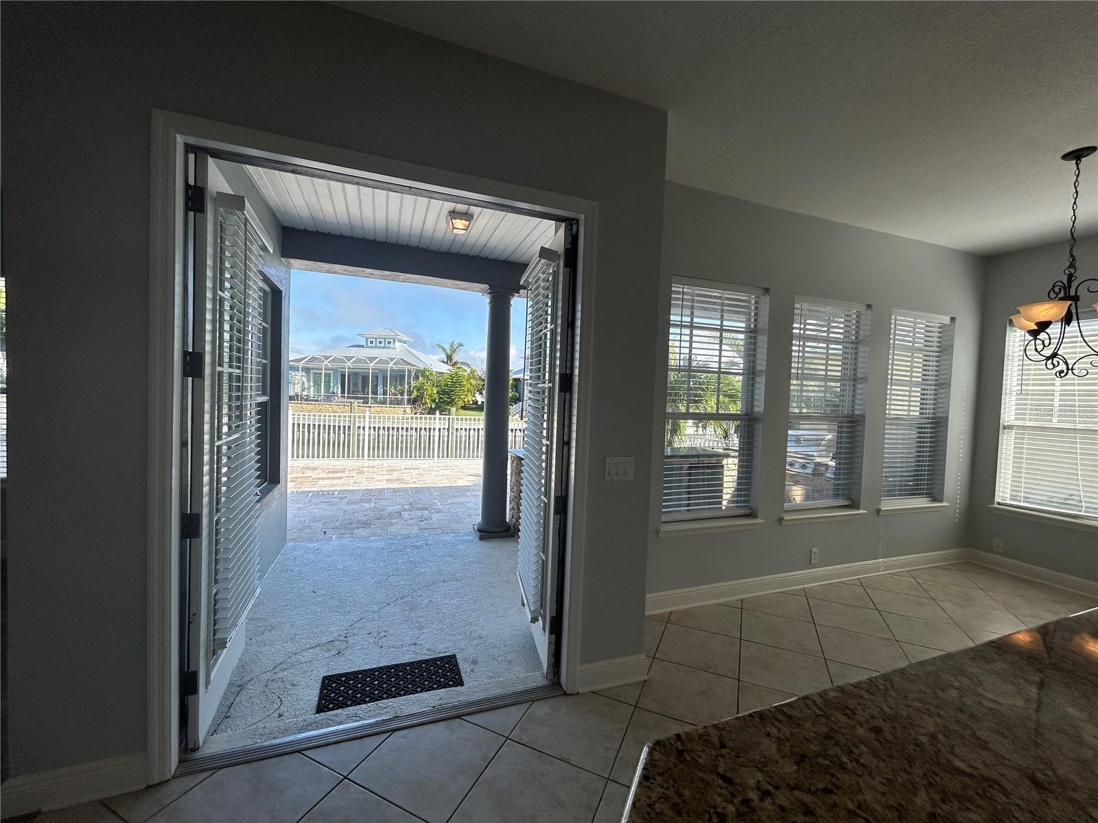 625 MIRABAY BLVD, APOLLO BEACH, FL, 33572