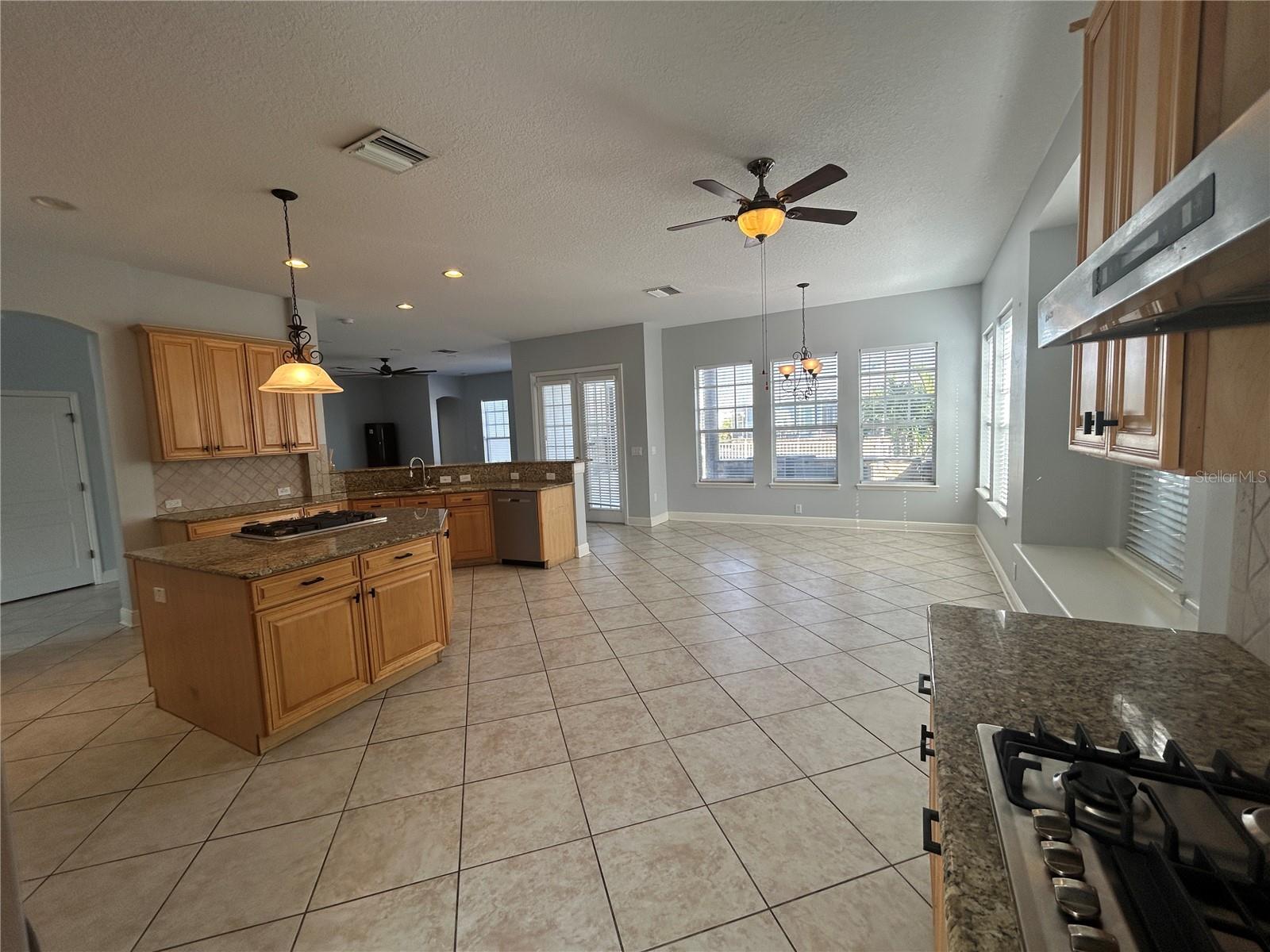 625 MIRABAY BLVD, APOLLO BEACH, FL, 33572