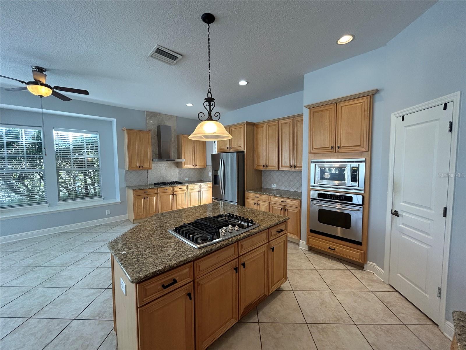 625 MIRABAY BLVD, APOLLO BEACH, FL, 33572