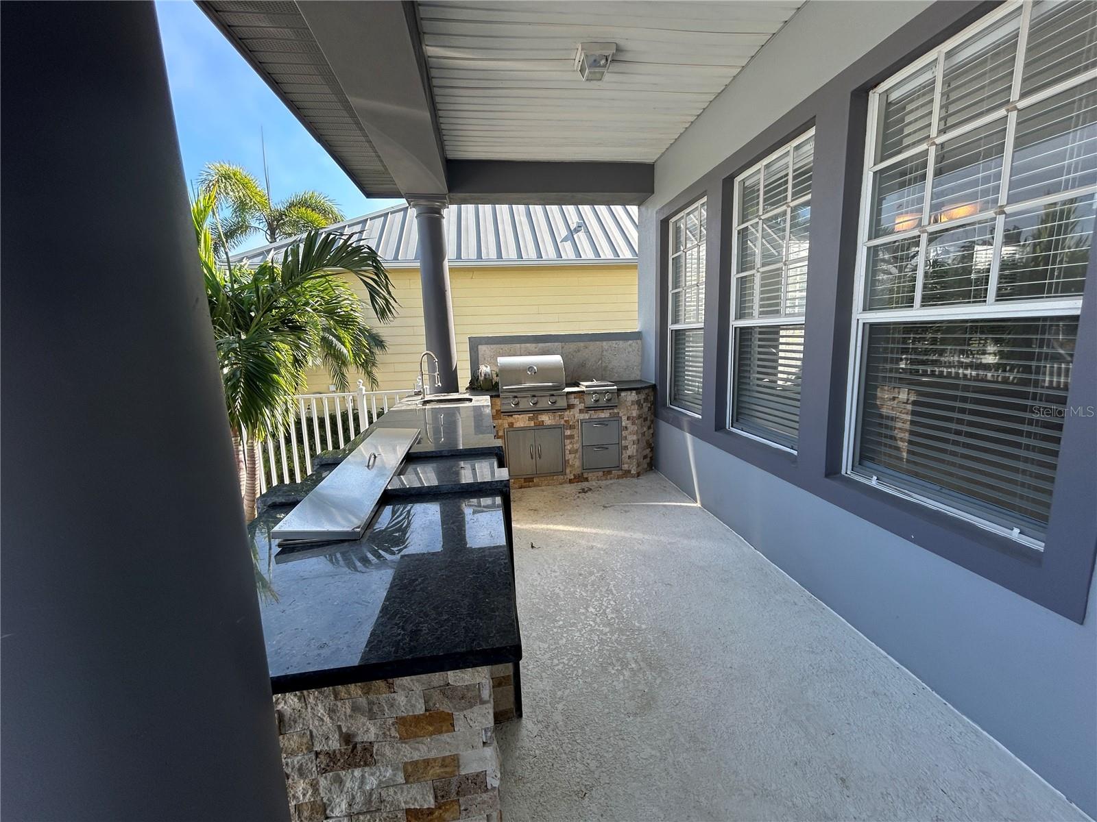 625 MIRABAY BLVD, APOLLO BEACH, FL, 33572