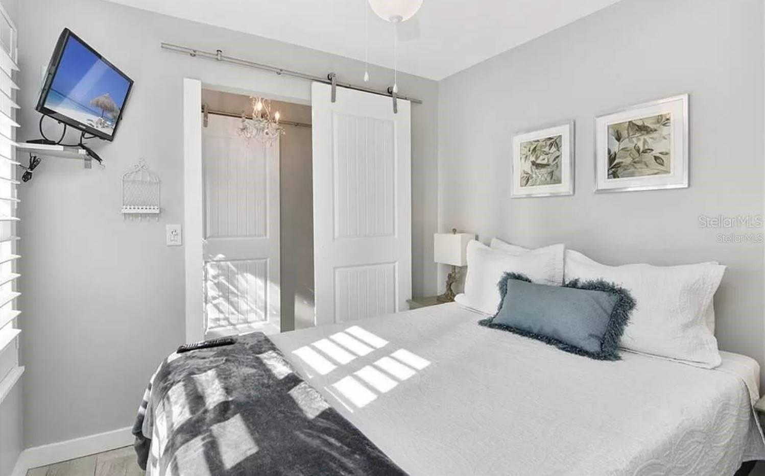 30 KENDALL ST, CLEARWATER BEACH, FL, 33767