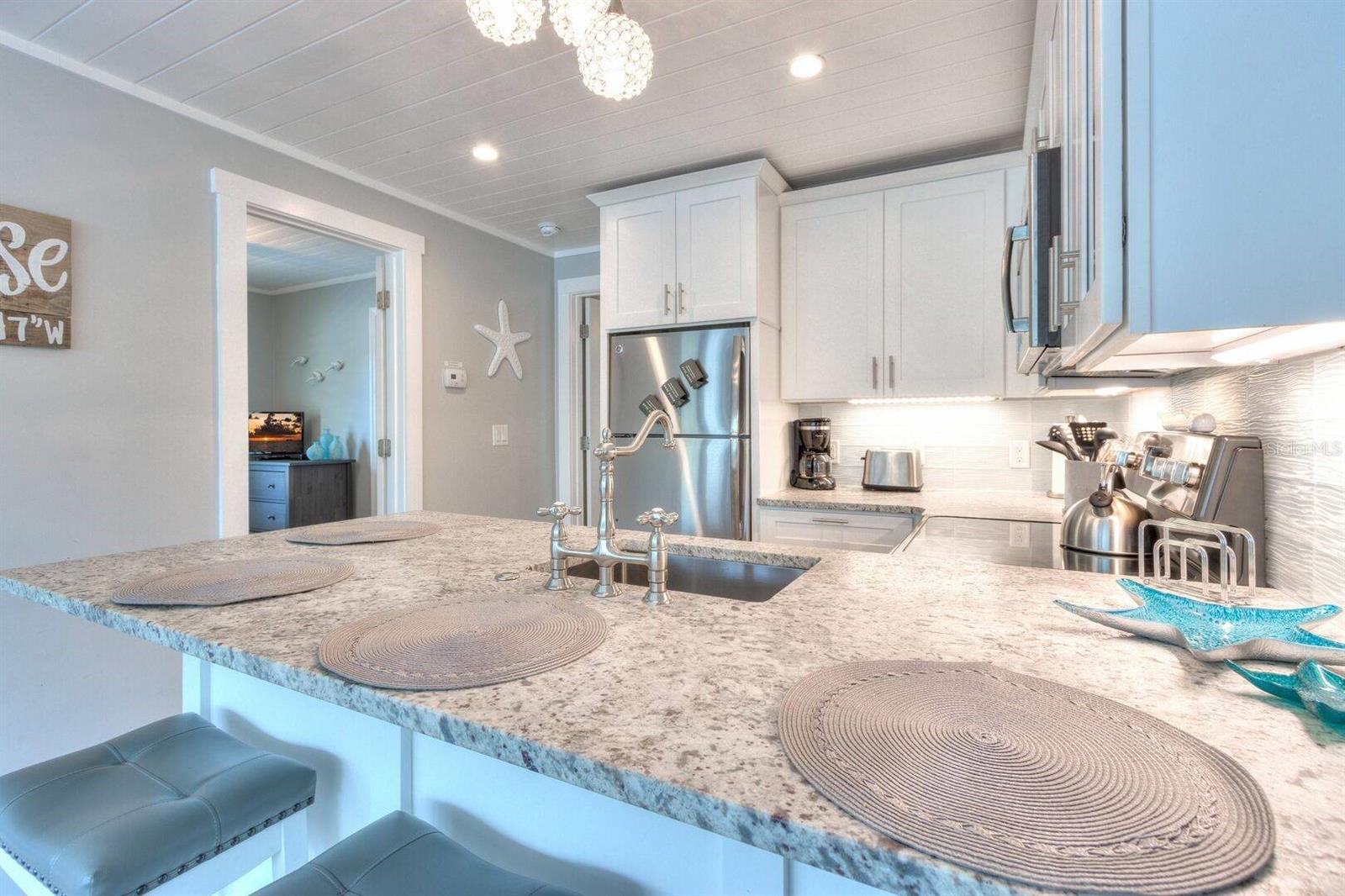 30 KENDALL ST, CLEARWATER BEACH, FL, 33767