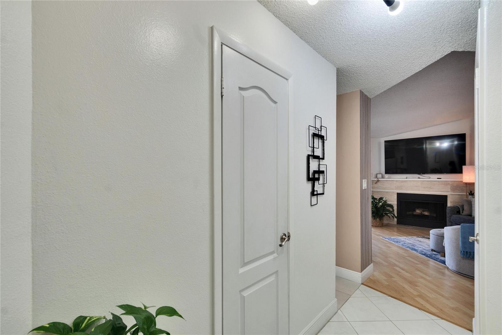 8647 FANCY FINCH DR #203, TAMPA, FL, 33614